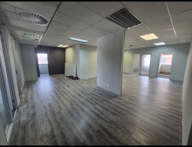 319M² OFFICE TO LET IN WOODMEAD